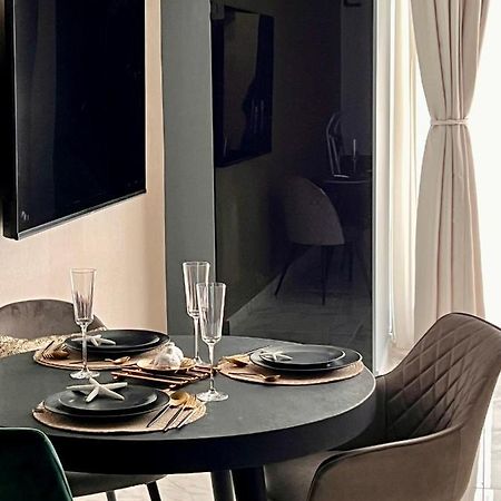 Blue Luxury Studio Mamaia Esterno foto