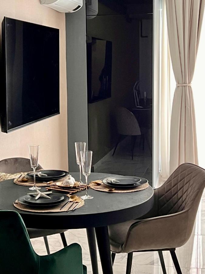 Blue Luxury Studio Mamaia Esterno foto