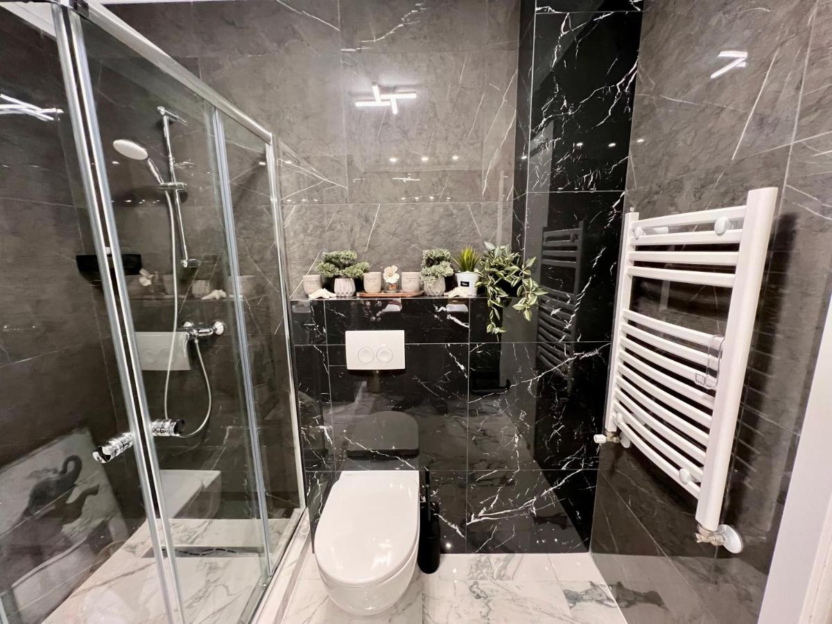 Blue Luxury Studio Mamaia Esterno foto