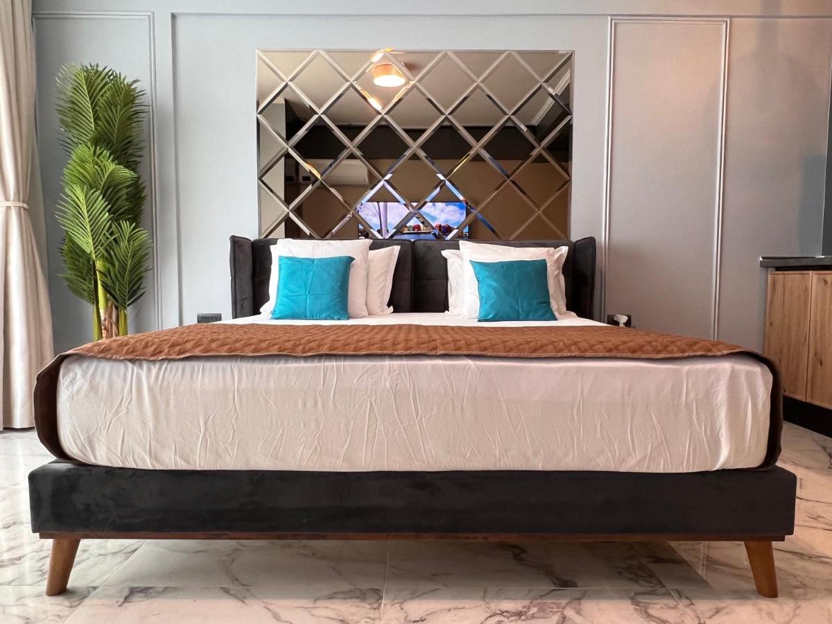 Blue Luxury Studio Mamaia Esterno foto